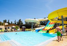 5x waarom een Selections hotel een uitstekend idee is Zwembad met felgekleurde glijbanen